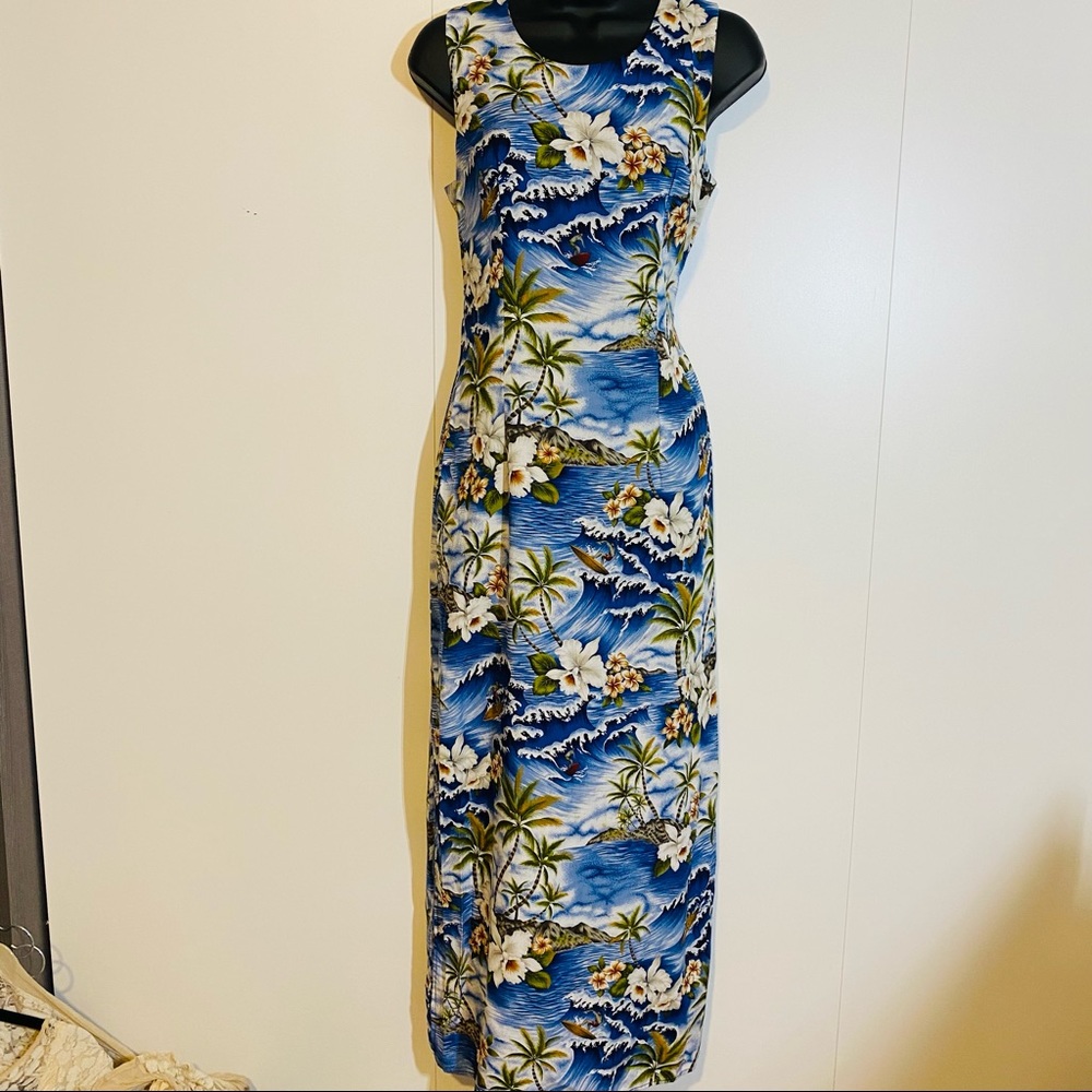Orchid Designs Dress from Hawaii. Multi-color. Size M